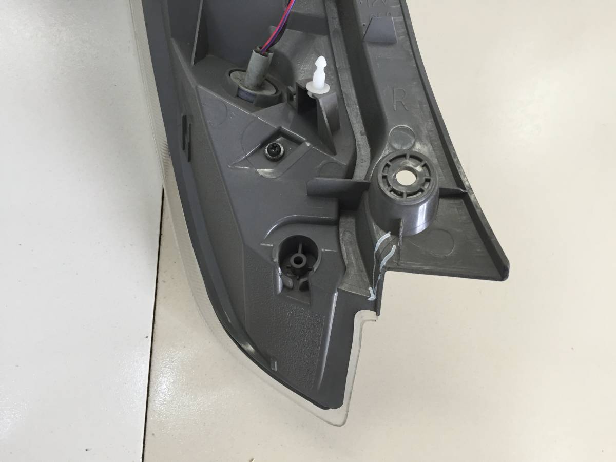 Фонарь задний правый Nissan Leaf (ZE0) 2009-2017