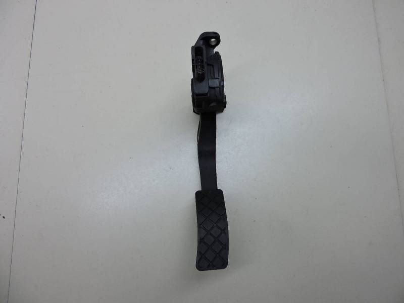 Педаль газа Audi A4 (B8) 2007-2011