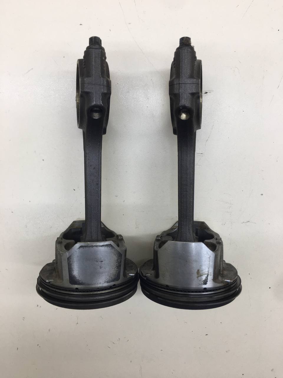 Поршень с шатуном Chevrolet Aveo T300 2011>