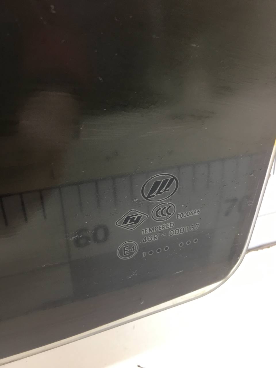 Стекло двери задней левой Lifan Solano 1 2008-2016