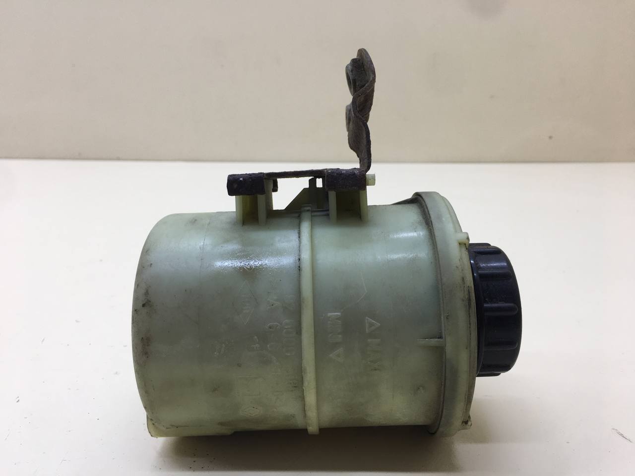 Бачок гидроусилителя Renault Logan (1) 2005-2014