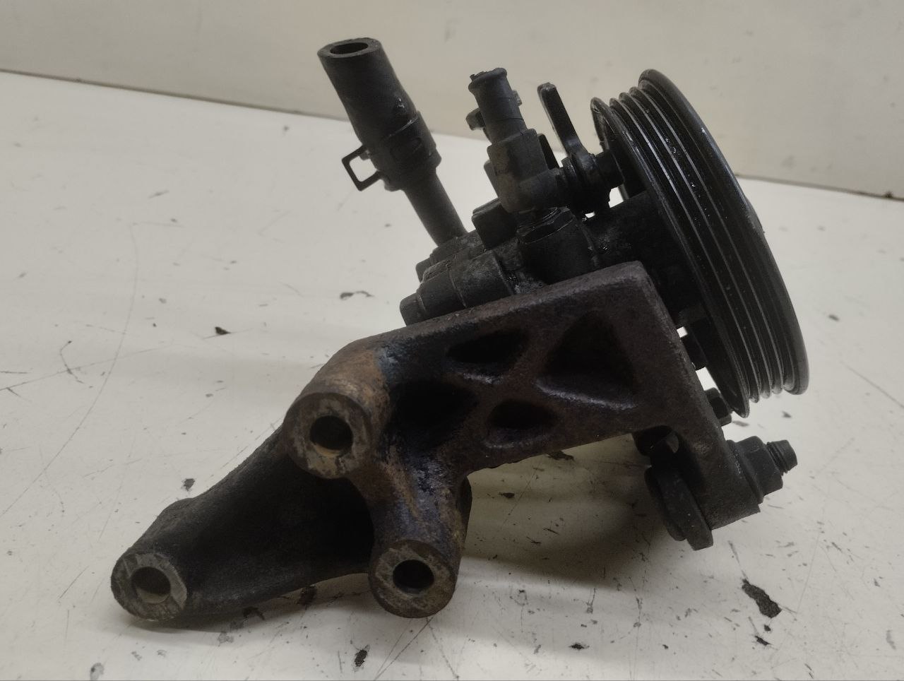 Насос гидроусилителя (электрогидроусилитель, ЭГУР) Kia Spectra (SD) 2004-2011