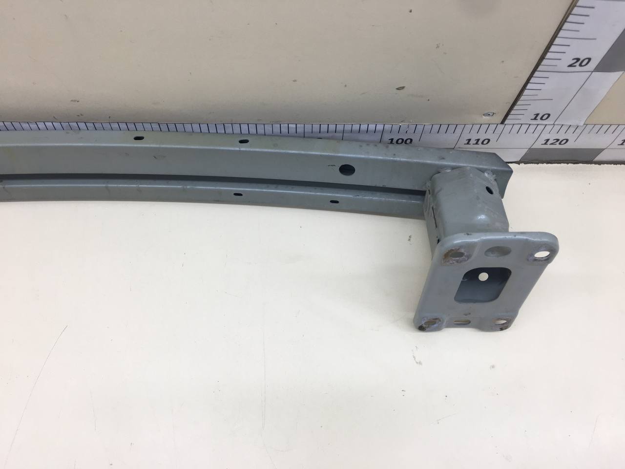 Усилитель переднего бампера Changan UNI-T 2023>