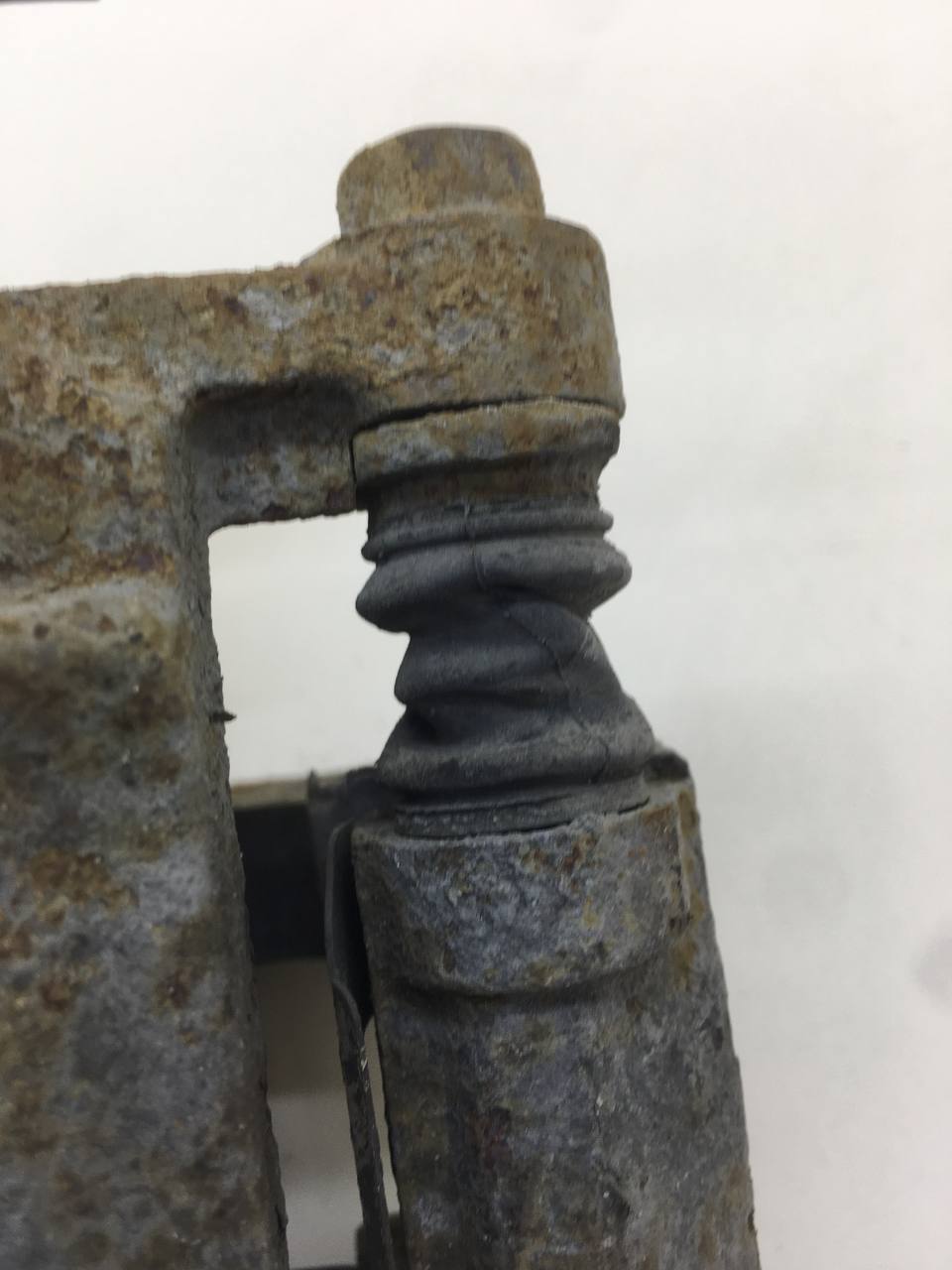 Суппорт передний левый Chevrolet Lacetti (J200) 2003-2013