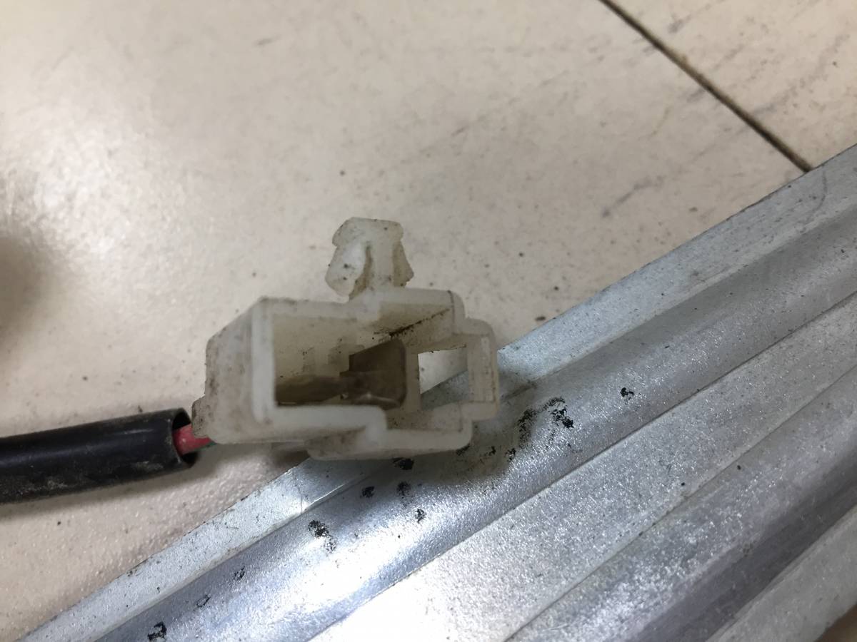 Стеклоподъемник электр. задний правый FAW Vita 2008>