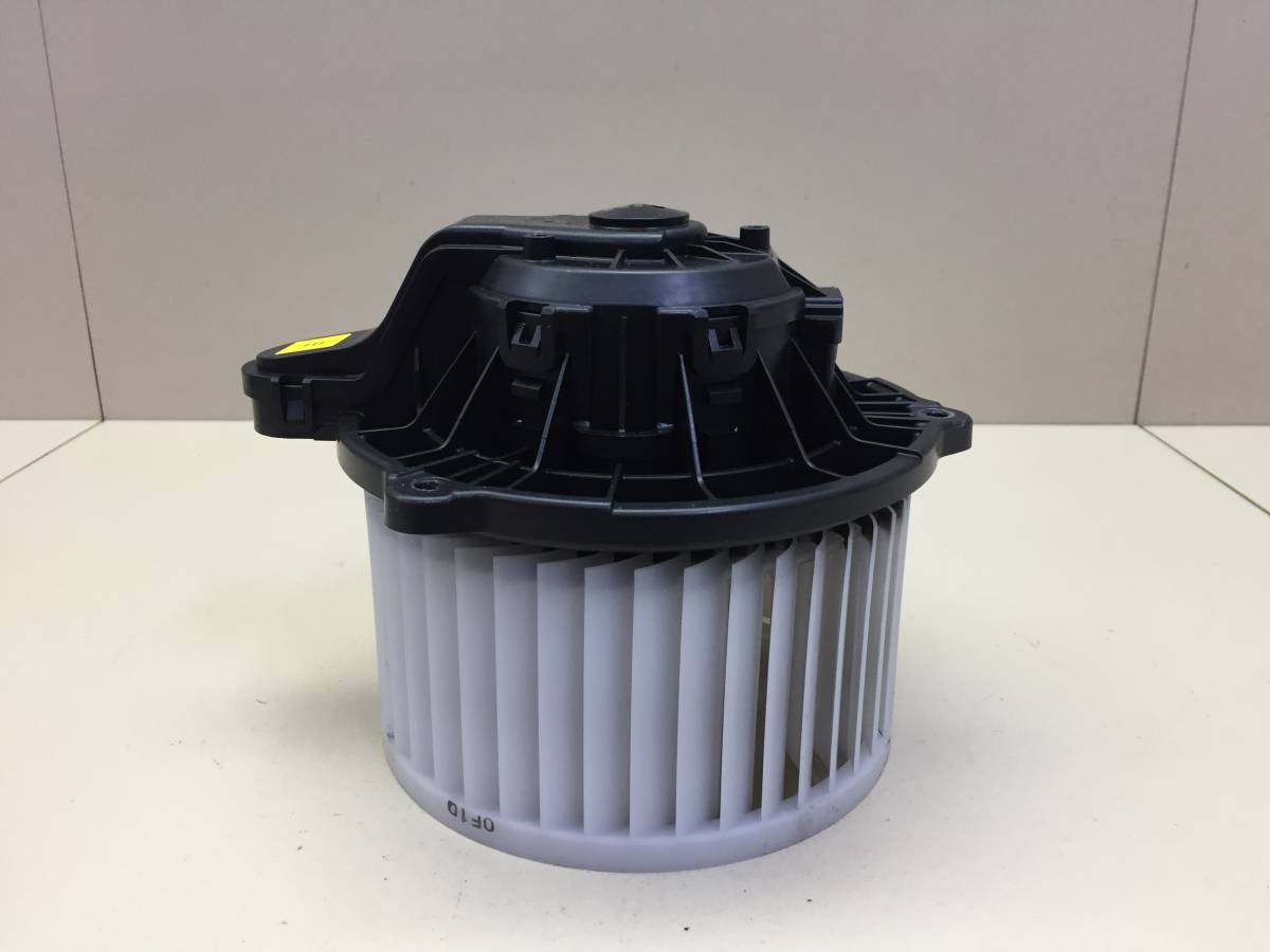 Моторчик отопителя Kia Stinger (CK) 2017--2022