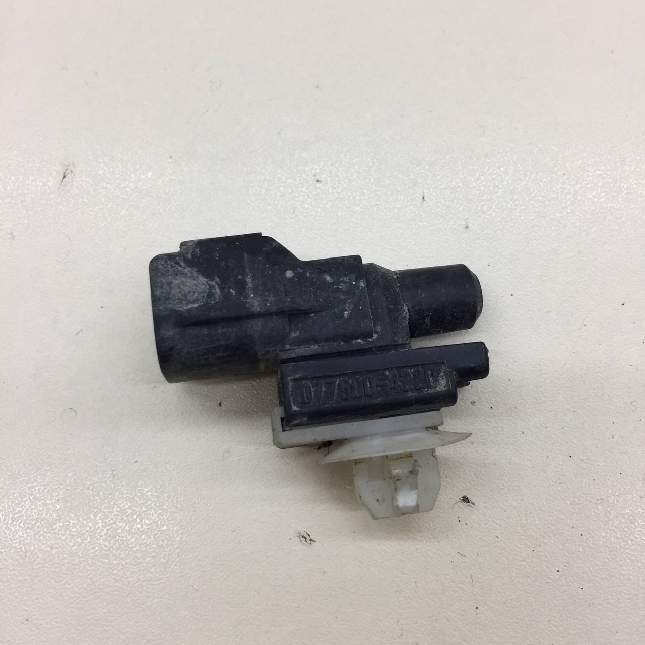 Датчик температуры воздуха Mitsubishi L200 (KB) 2006-2016