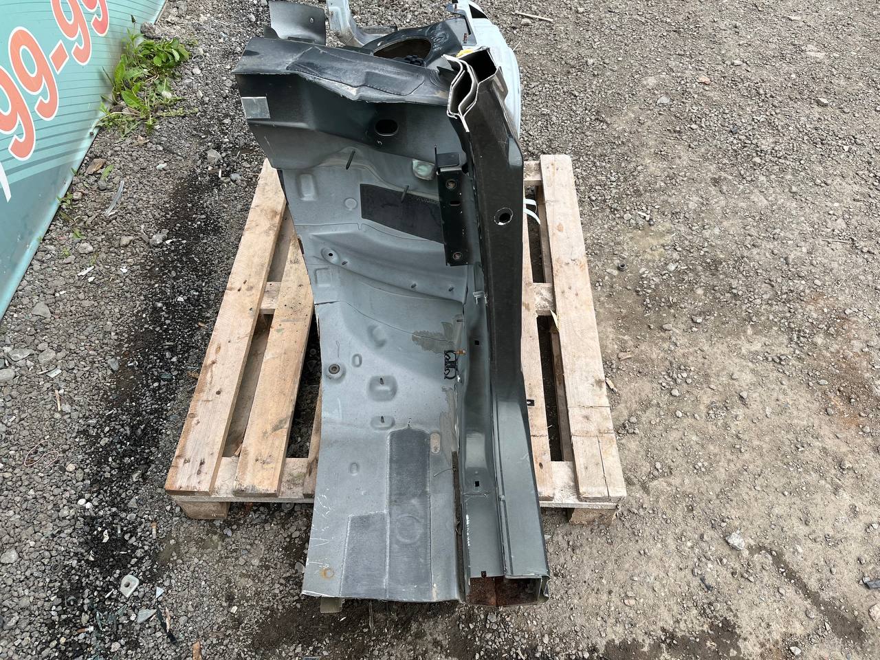 Четверть передняя правая Citroen C5 2008-2016