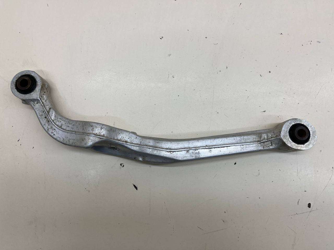 Рычаг задний поперечный Nissan Qashqai (J10) 2006-2013