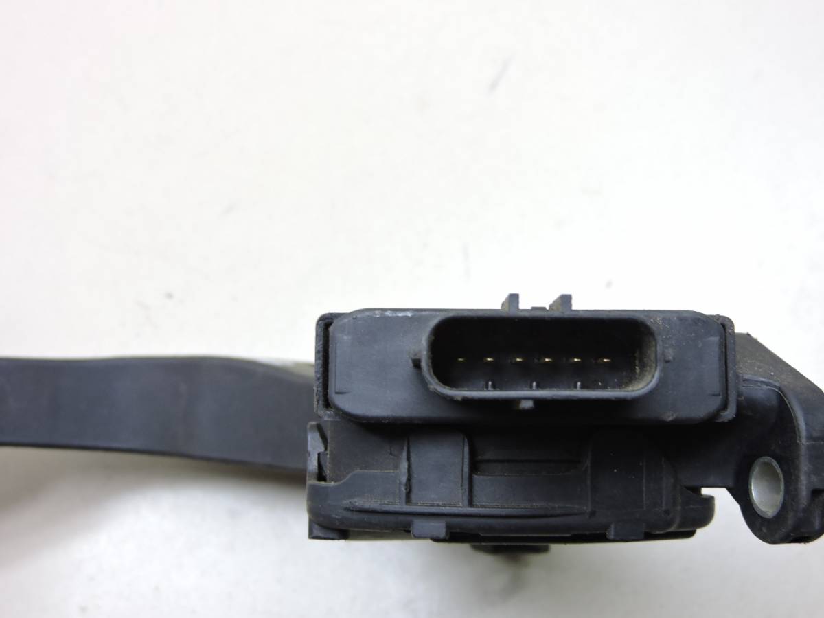 Педаль газа Audi A4 (B8) 2007-2011