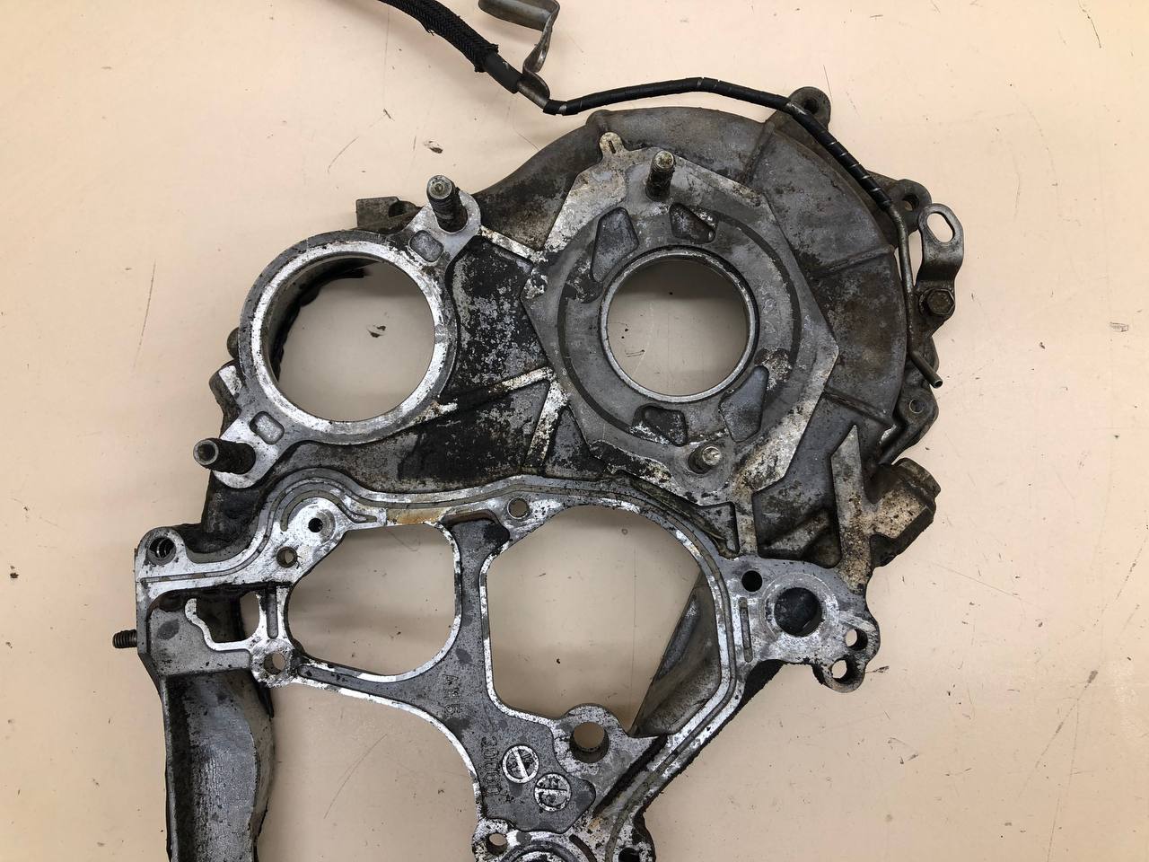 Крышка двигателя задняя Toyota Hilux 2004-2015