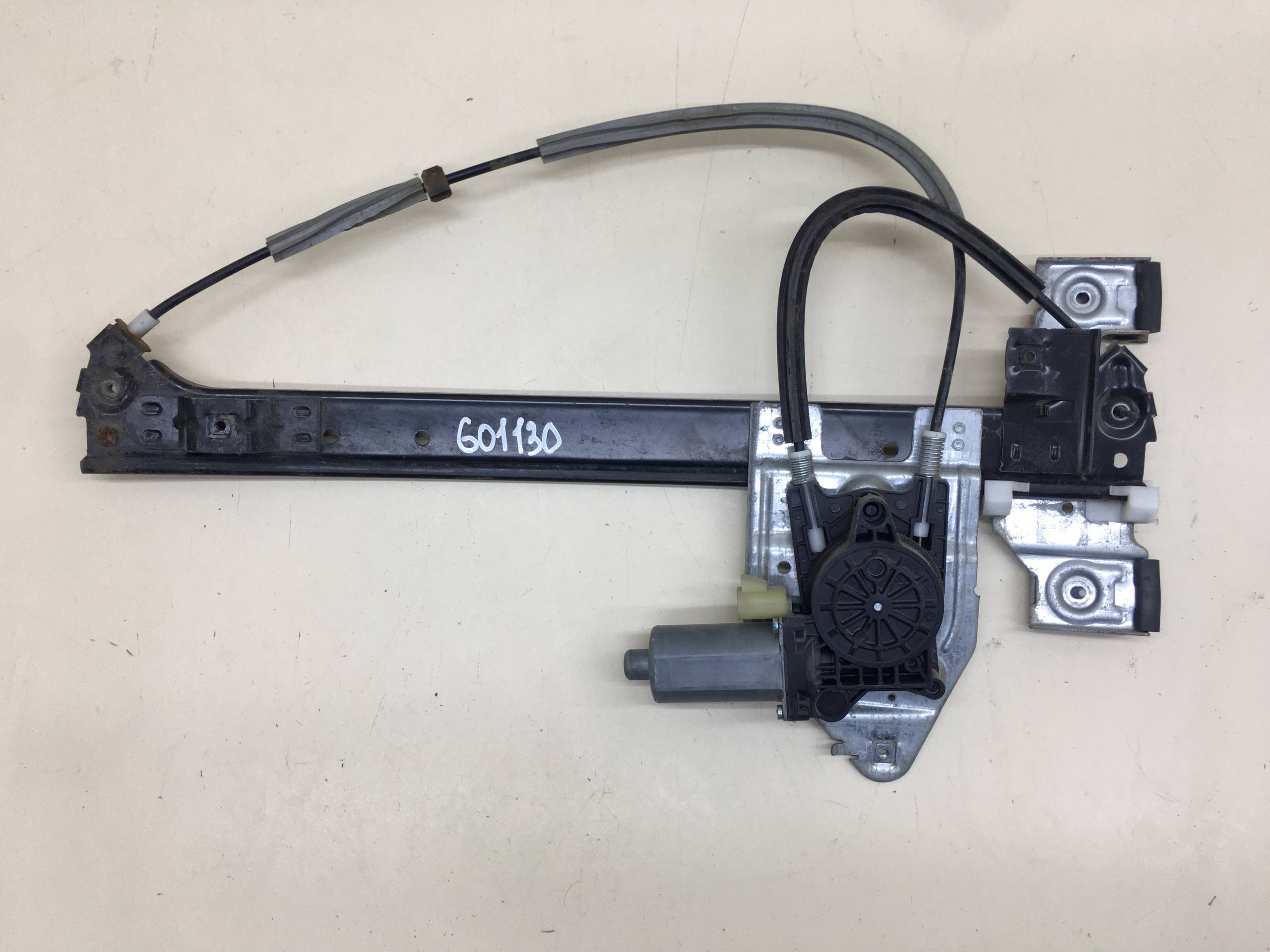 Стеклоподъемник электр. задний левый Chevrolet TrailBlazer (GMT360) 2001-2010