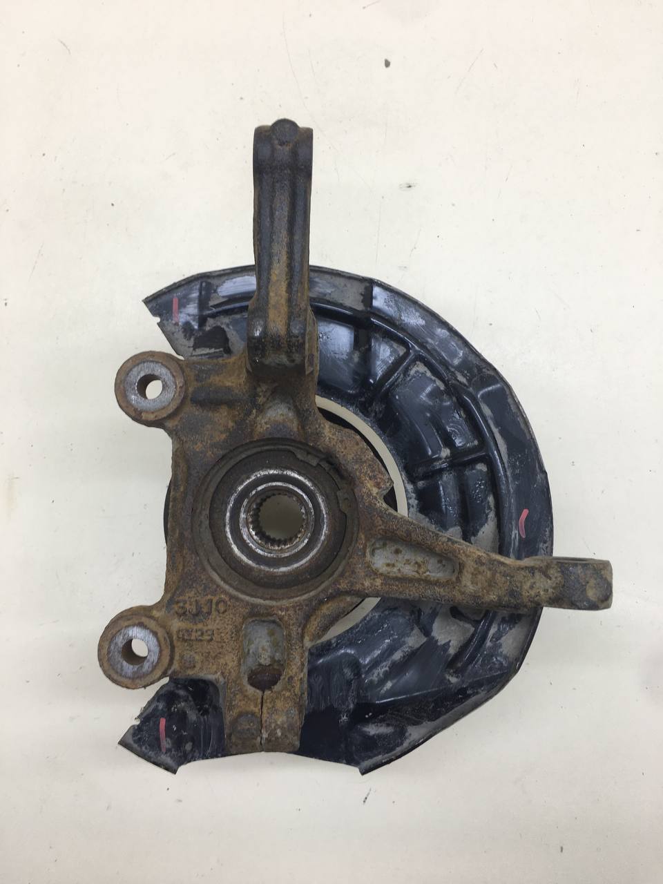 Кулак поворотный передний правый Chevrolet Cobalt (T250) 2011-2015