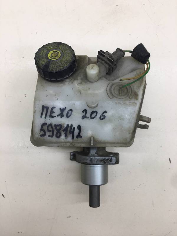 Цилиндр тормозной главный Peugeot 206 1998-2012