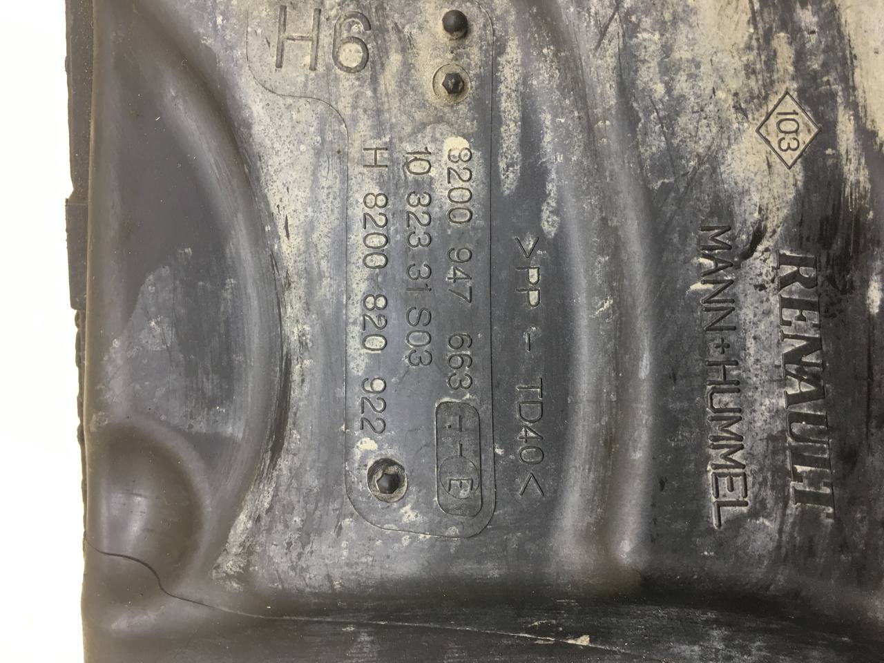 Корпус воздушного фильтра Renault Megane (3) 2009-2016