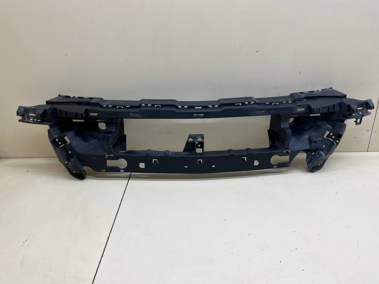 Кронштейн переднего бампера Mercedes-Benz GLE Coupe (C292)  2015-2019