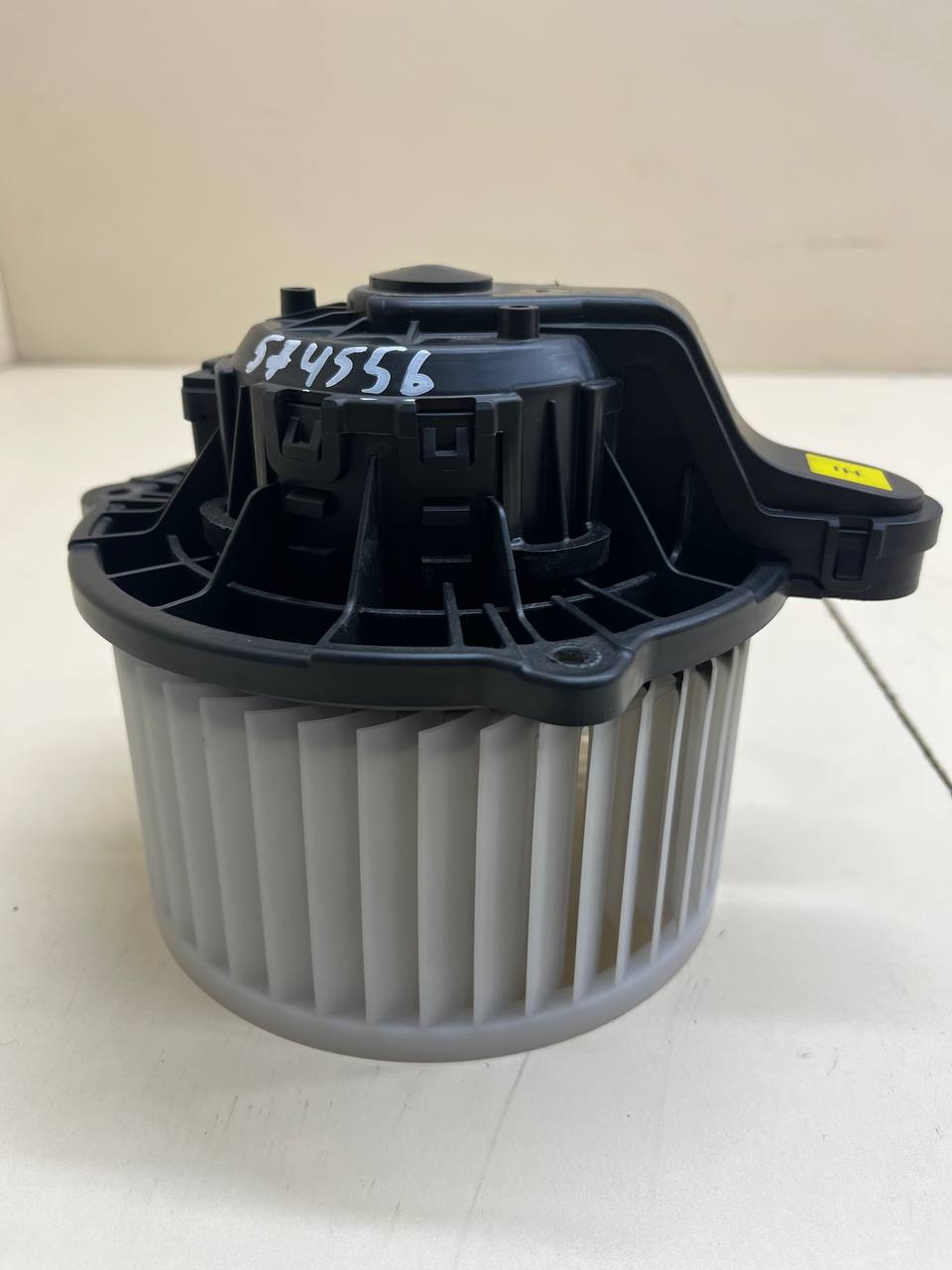 Моторчик отопителя Kia Stinger (CK) 2017--2022