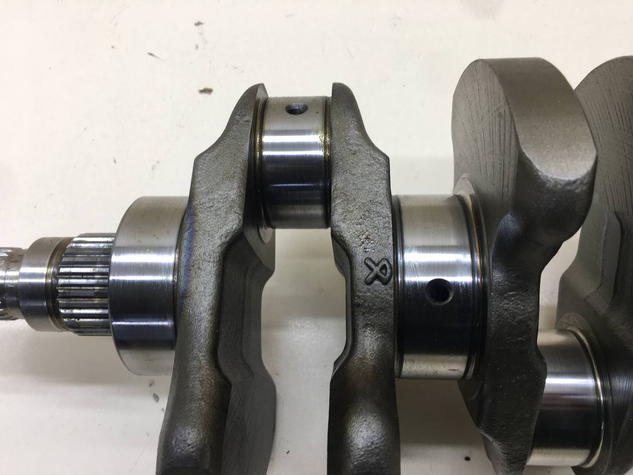 Коленвал Volvo XC90 2002-2015