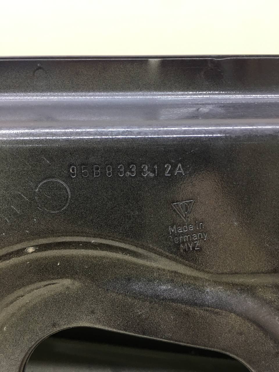 Дверь задняя правая Porsche Macan 2013>