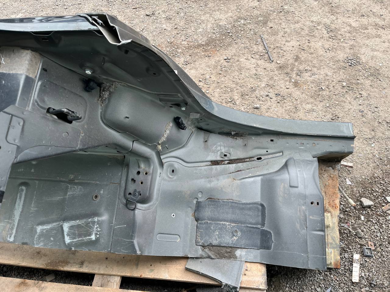 Крыло заднее левое Citroen C5 2008-2016