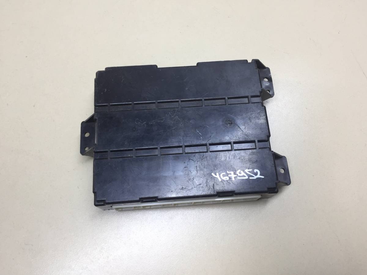 Блок электронный Lexus LS 430 (UCF30) 2000-2006