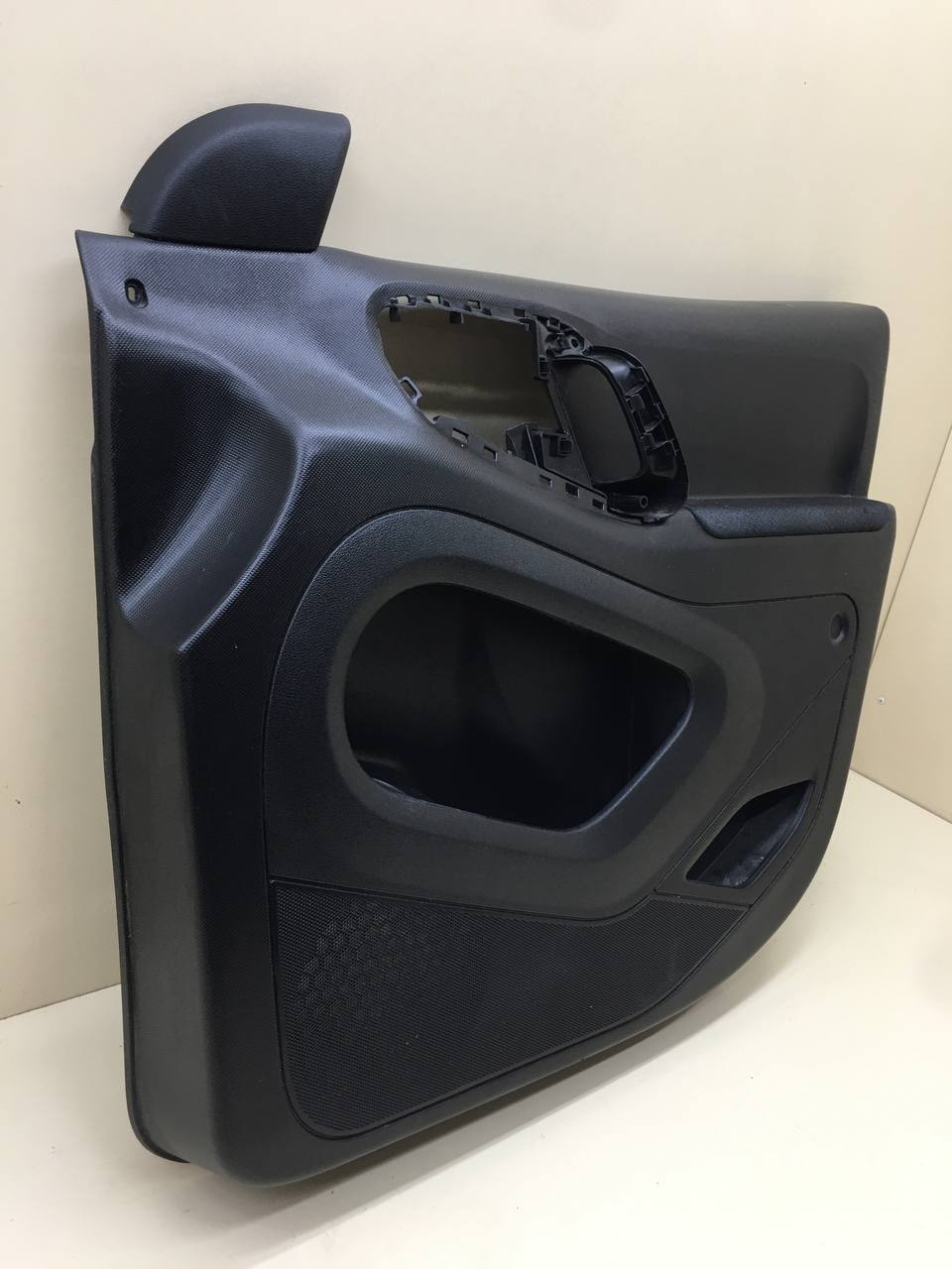 Обшивка двери передней правой Peugeot Partner Tepee (B9) 2008-2018