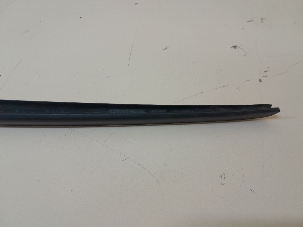 Молдинг лобового стекла Audi A6 (C7) 2011>