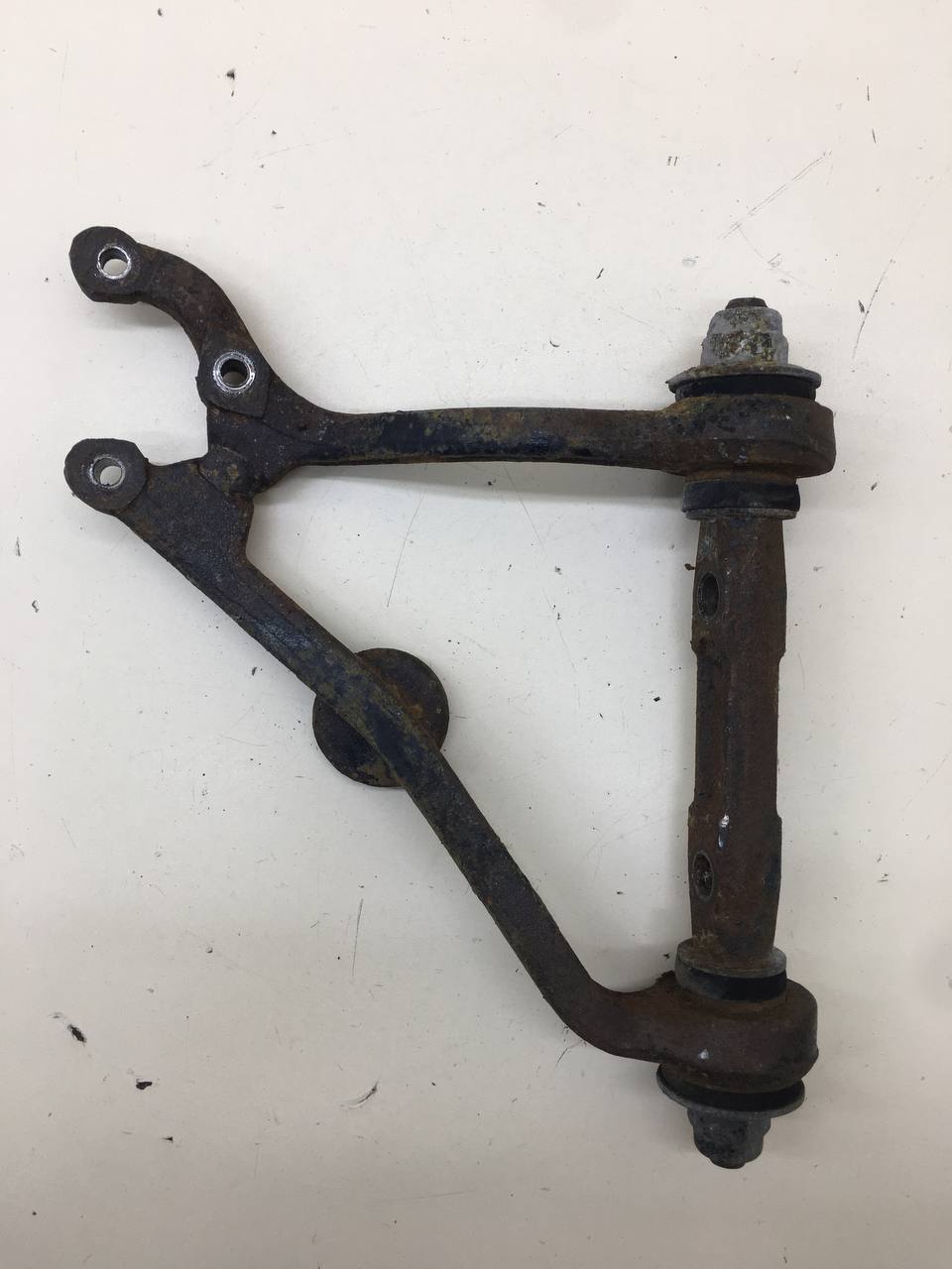 Рычаг передний верхний правый Lada Niva 4х4 2121 1977-2021