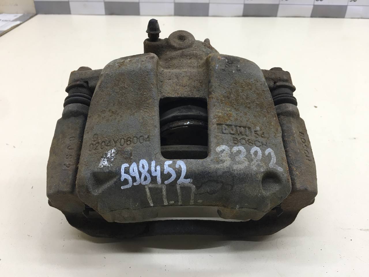 Суппорт передний правый Geely Emgrand EC7 2008>