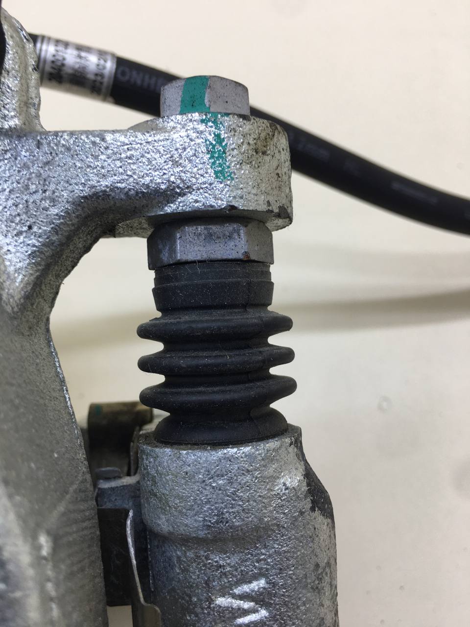 Суппорт передний левый EXEED RX 2022>