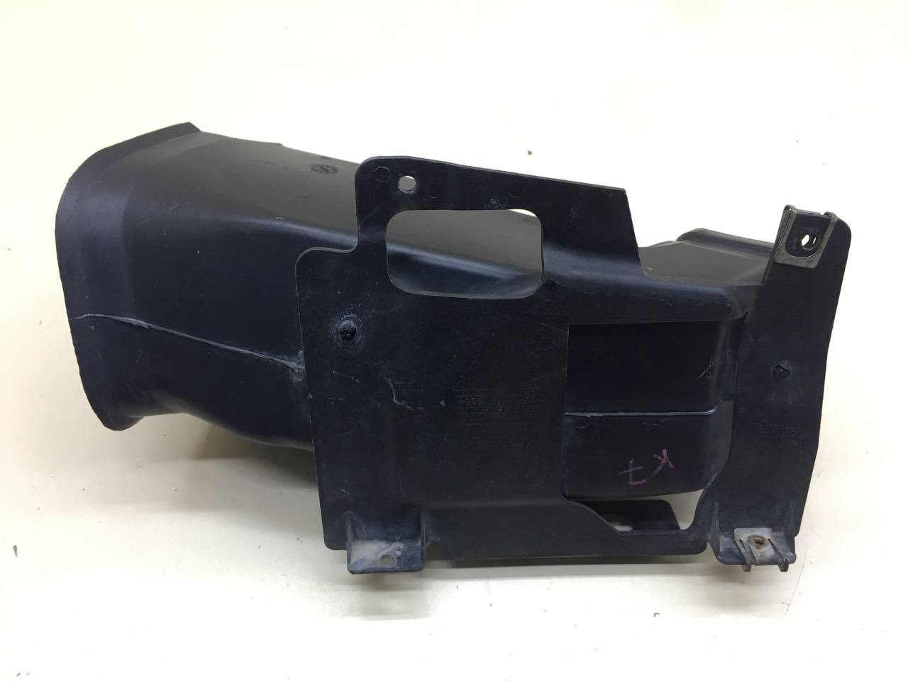 Воздуховод BMW 3-series E46 1998-2005