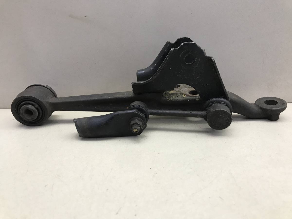 Рычаг передний левый Toyota Mark II  (X100) 1996-2000