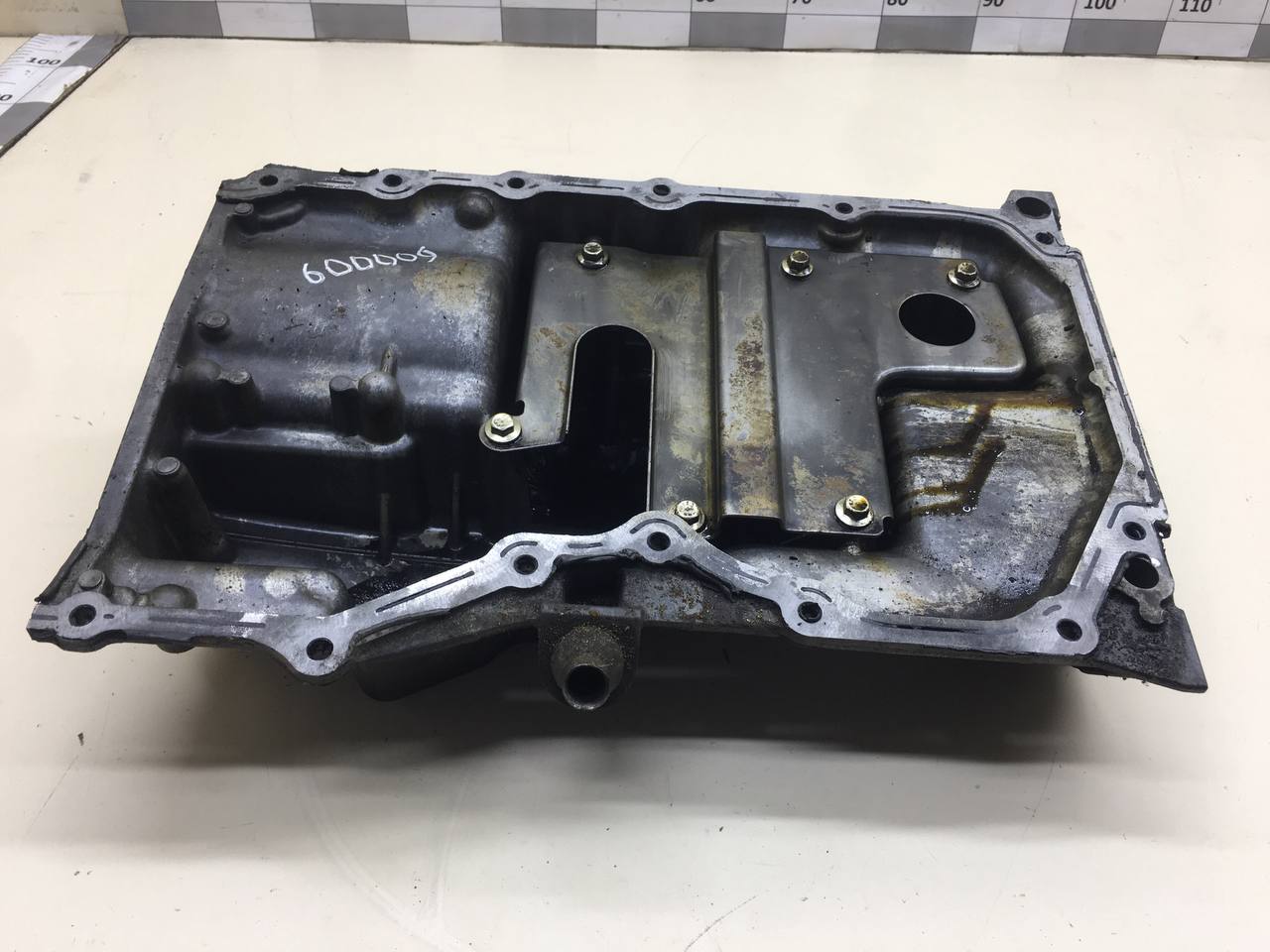 Поддон масляный двигателя Ford C-MAX 2003-2010