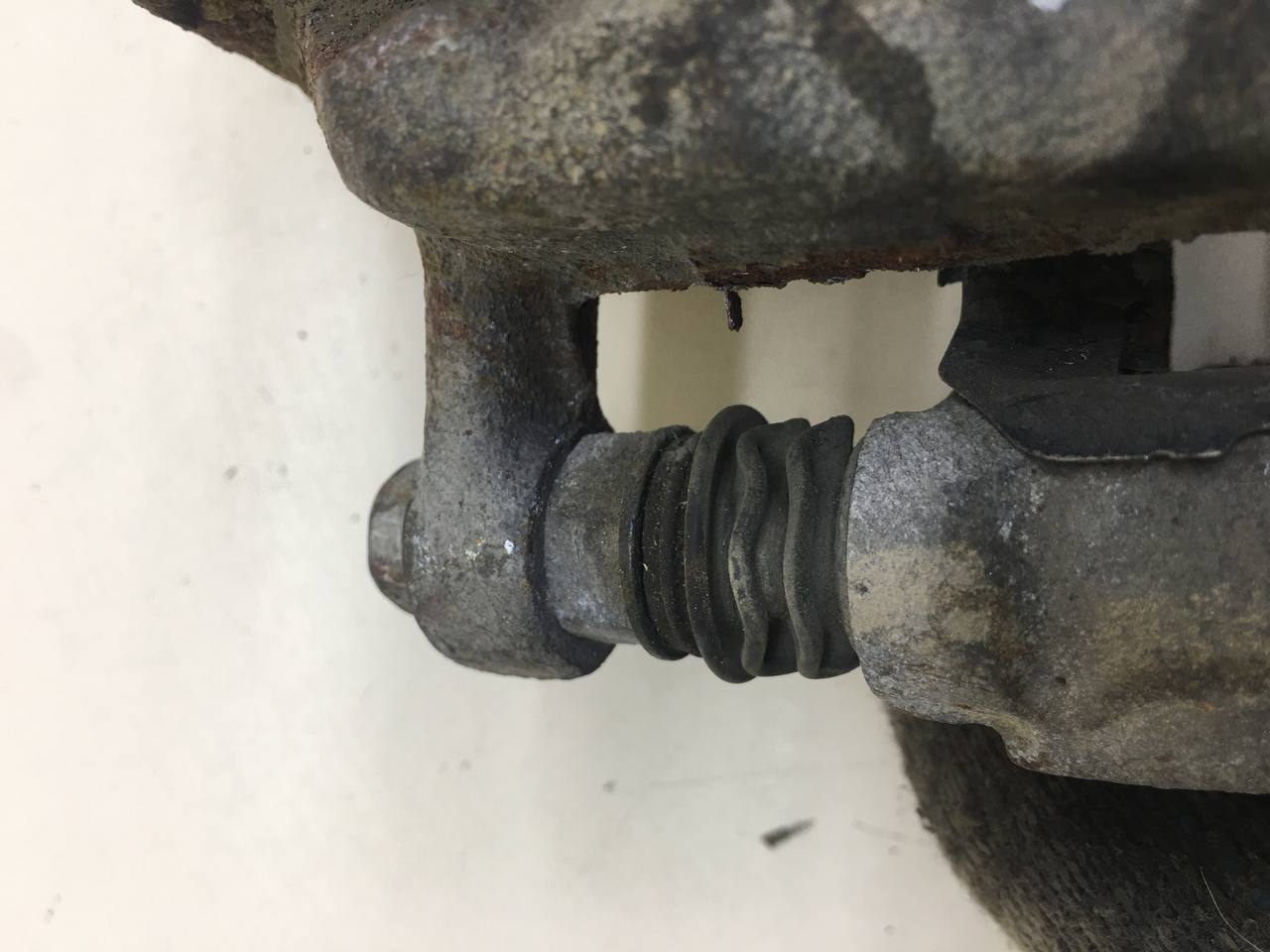 Суппорт передний правый Kia Rio 4 (FB) 2017>