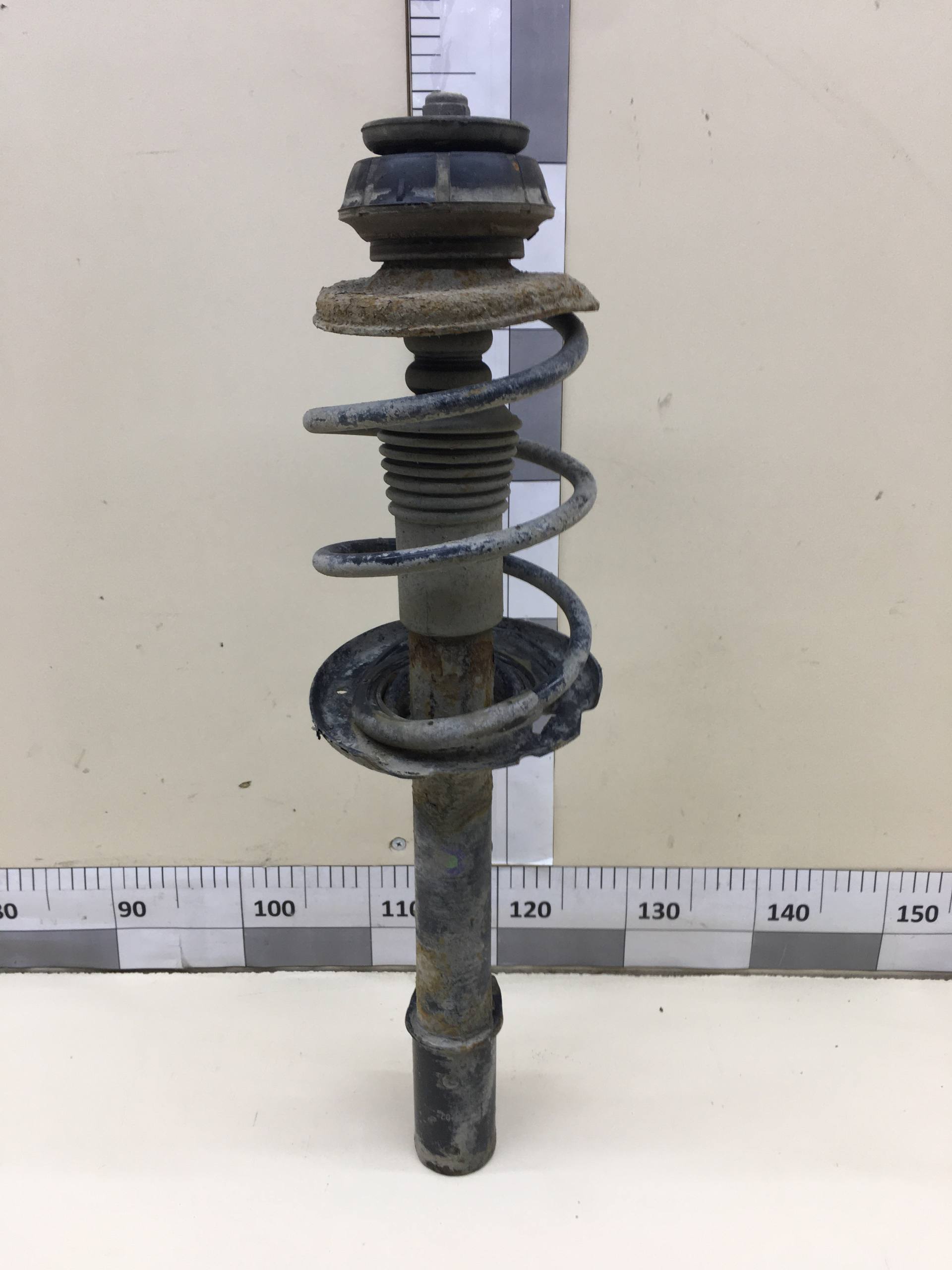 Амортизатор передний Lada X-RAY 2016>