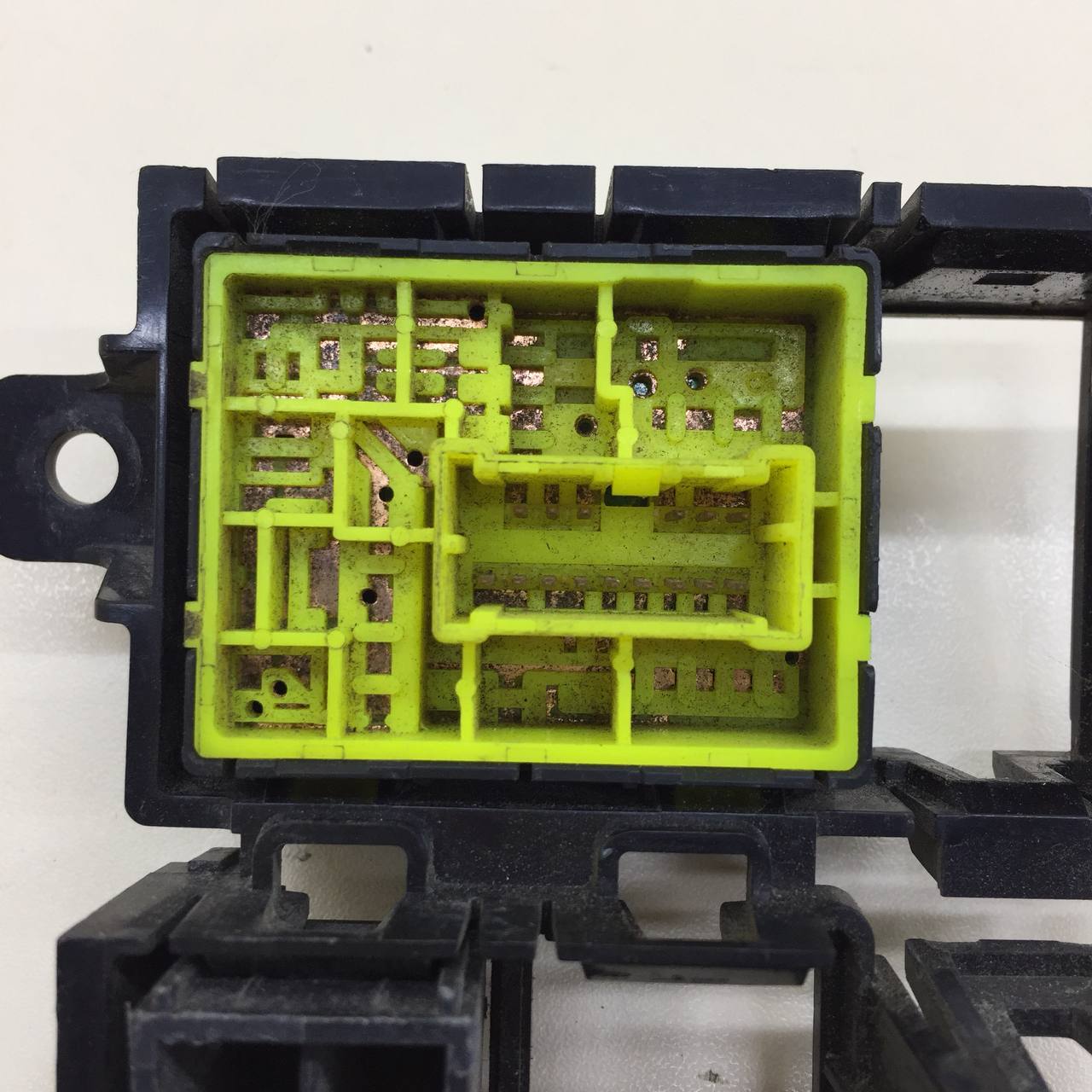 Переключатель регулировки зеркала Nissan Tiida (C11) 2007-2014