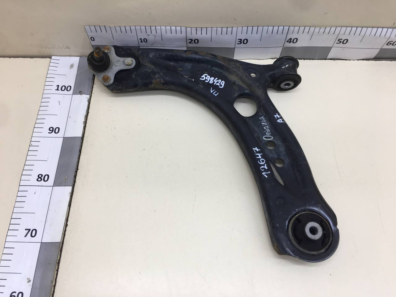 Рычаг передний левый Skoda Karoq 2017>