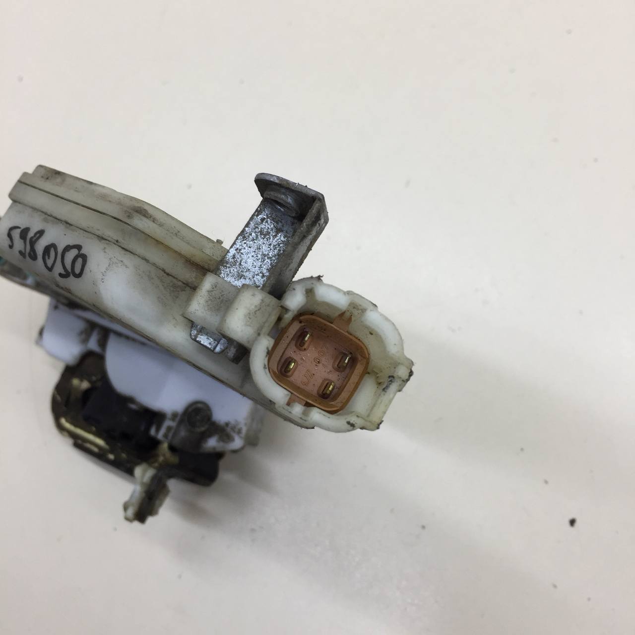 Замок двери задней правой Nissan Almera Classic (B10) 2006-2013