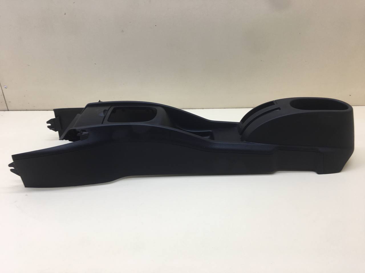 Консоль центральная Peugeot 207 2006-2013