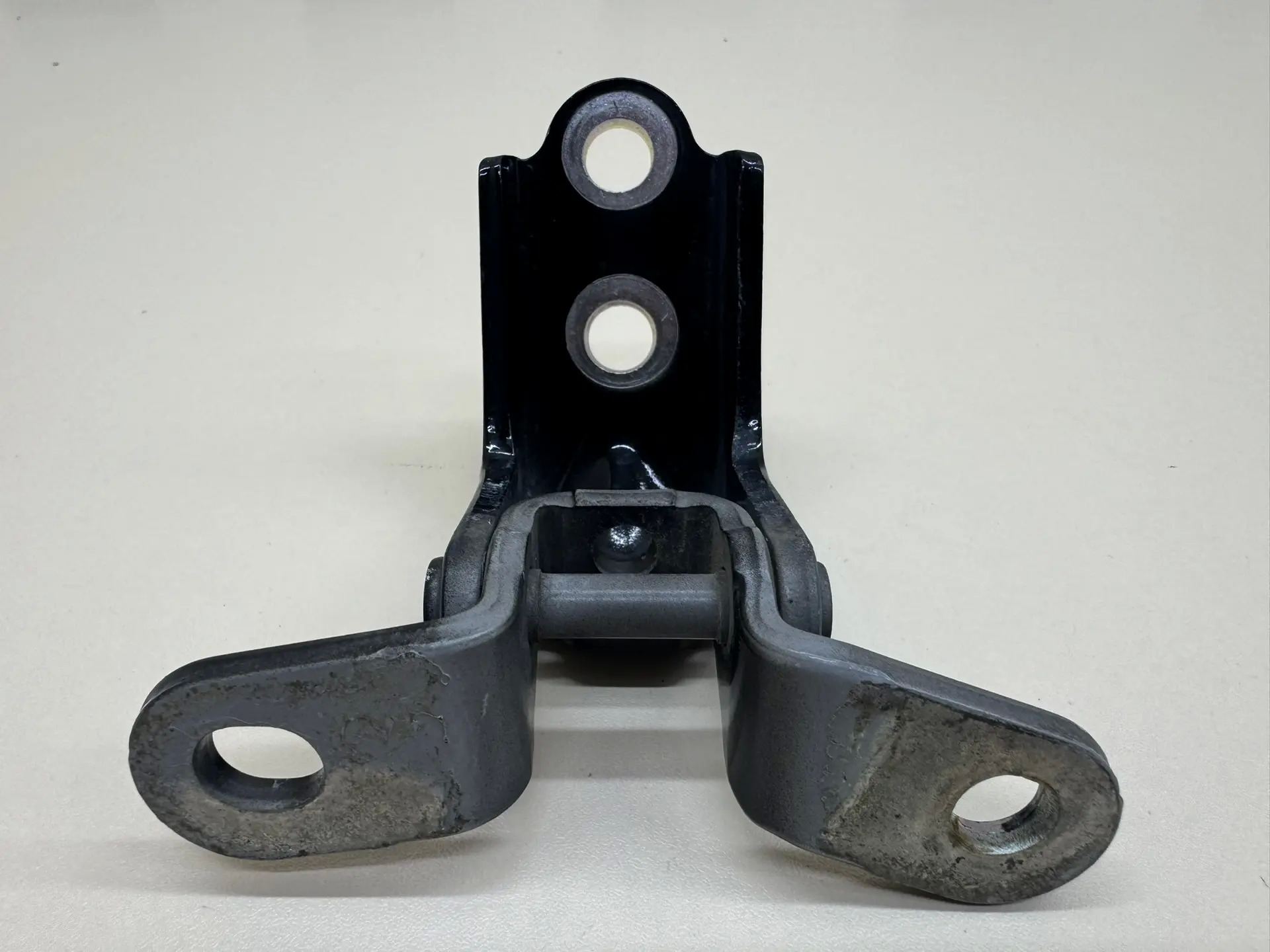 Петля двери передней правой верхняя Hyundai Creta (GS) 2016-2021