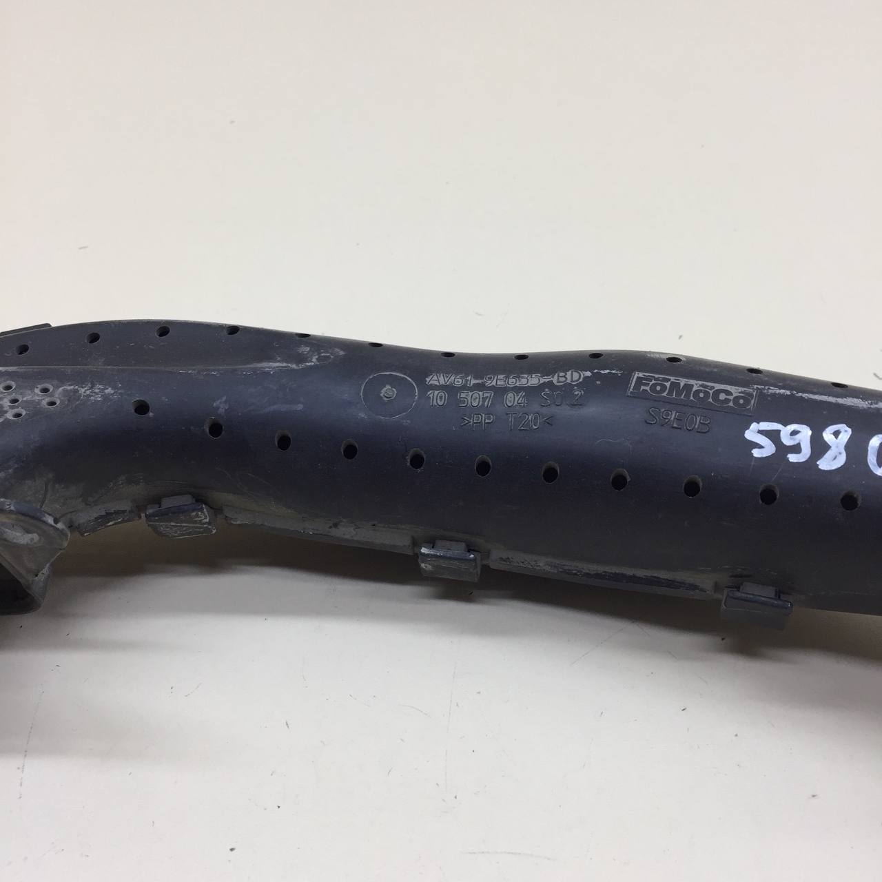 Воздухозаборник (наружный) Ford Focus 3 2011>