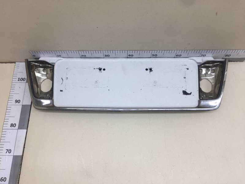 Накладка двери багажника Lexus LX570 (J200) 2007-2015