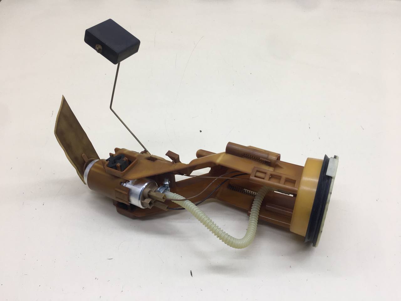 Насос топливный электрический BMW X5 E53 2000-2007