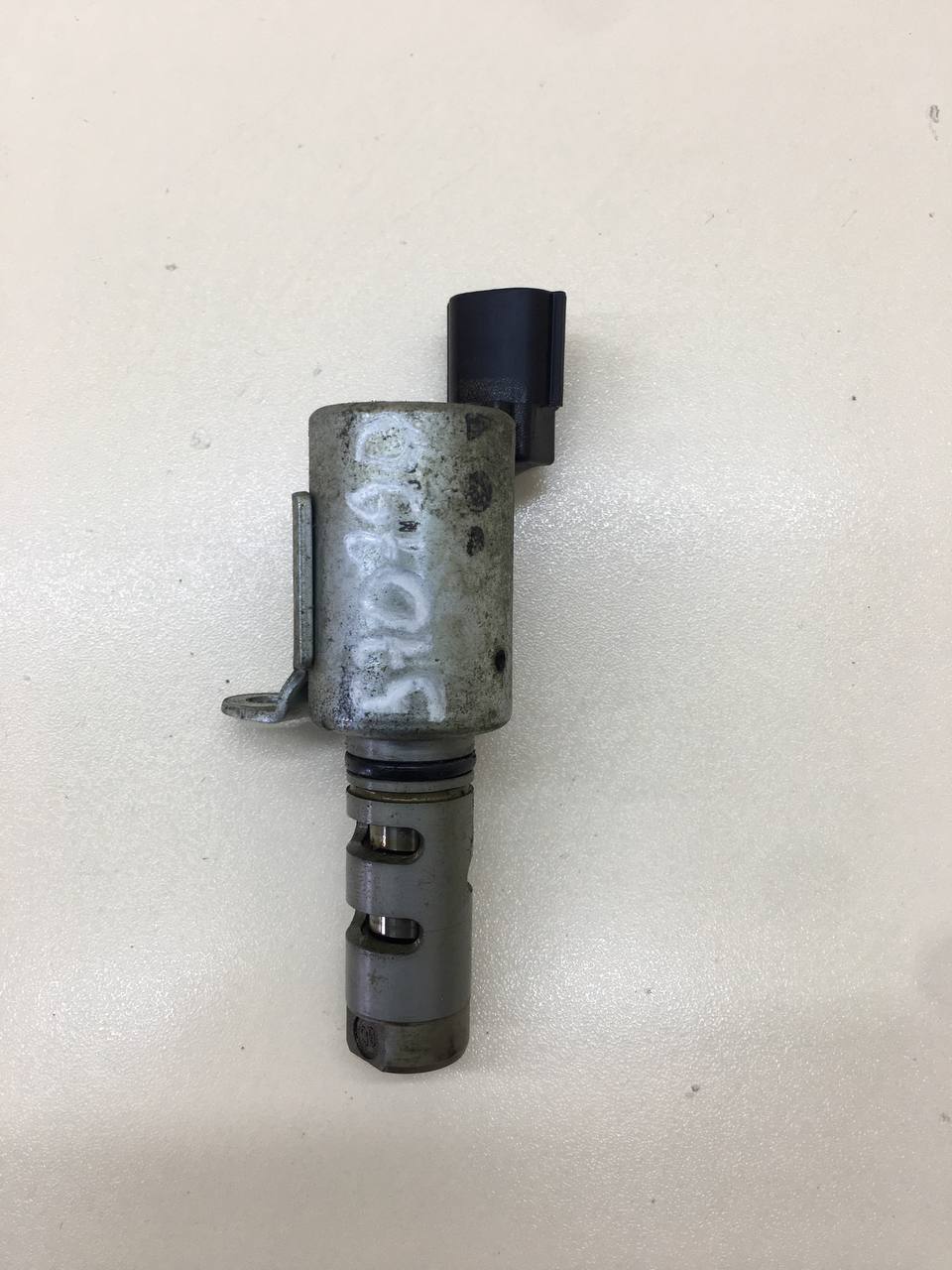 Клапан электромагн. изменения фаз ГРМ Ford Focus 3 2011>