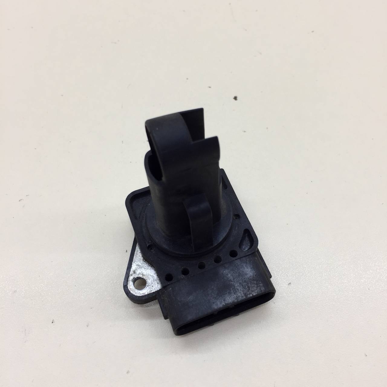 Датчик расхода воздуха (массметр, дмрв) Toyota Camry (XV30) 2001-2006