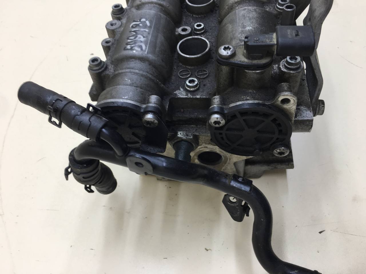 Головка блока цилиндров Volkswagen Tiguan (5N1) 2007-2011