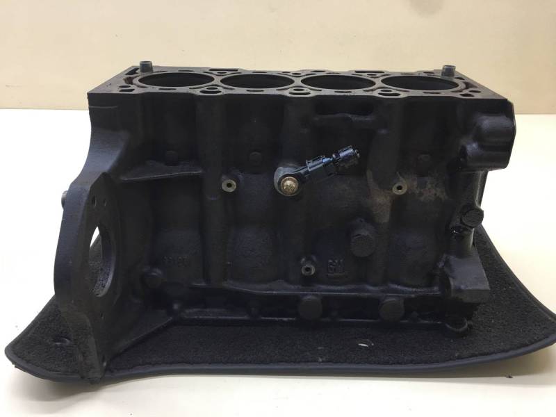 Блок двигателя Opel Astra H / Family 2004-2015