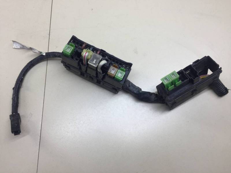 Блок предохранителей Nissan Sunny (B14) 1993-1999