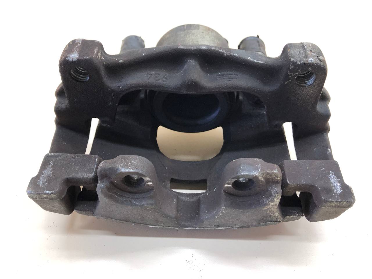 Суппорт передний правый Ford Mondeo 4 2007-2015