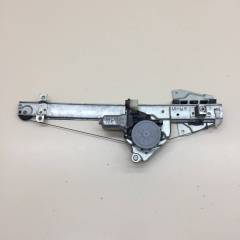 Стеклоподъемник электр. задний правый Mitsubishi Pajero/Montero 4 (V8, V9) 2007>